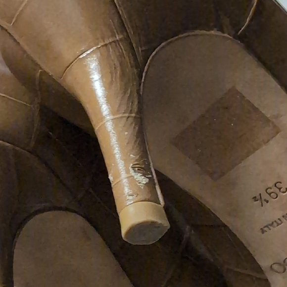 Jimmy Choo Croc-Embossed Tan Peep-Toe Heels - Picture 5 of 7